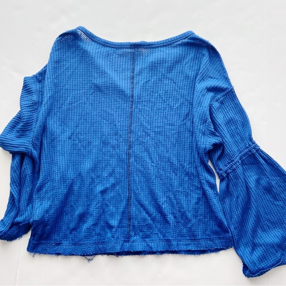 Free People We The Free Royal Blue Thermal Knit Dahlia Oversized Boho Top - Picture 3 of 6